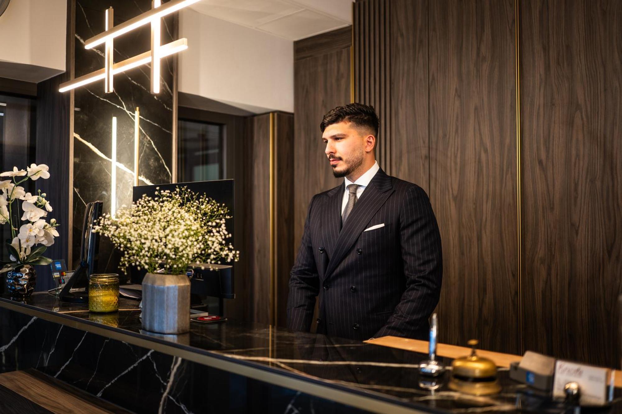 Hotel & Restaurant Knote Зинделфинген Екстериор снимка