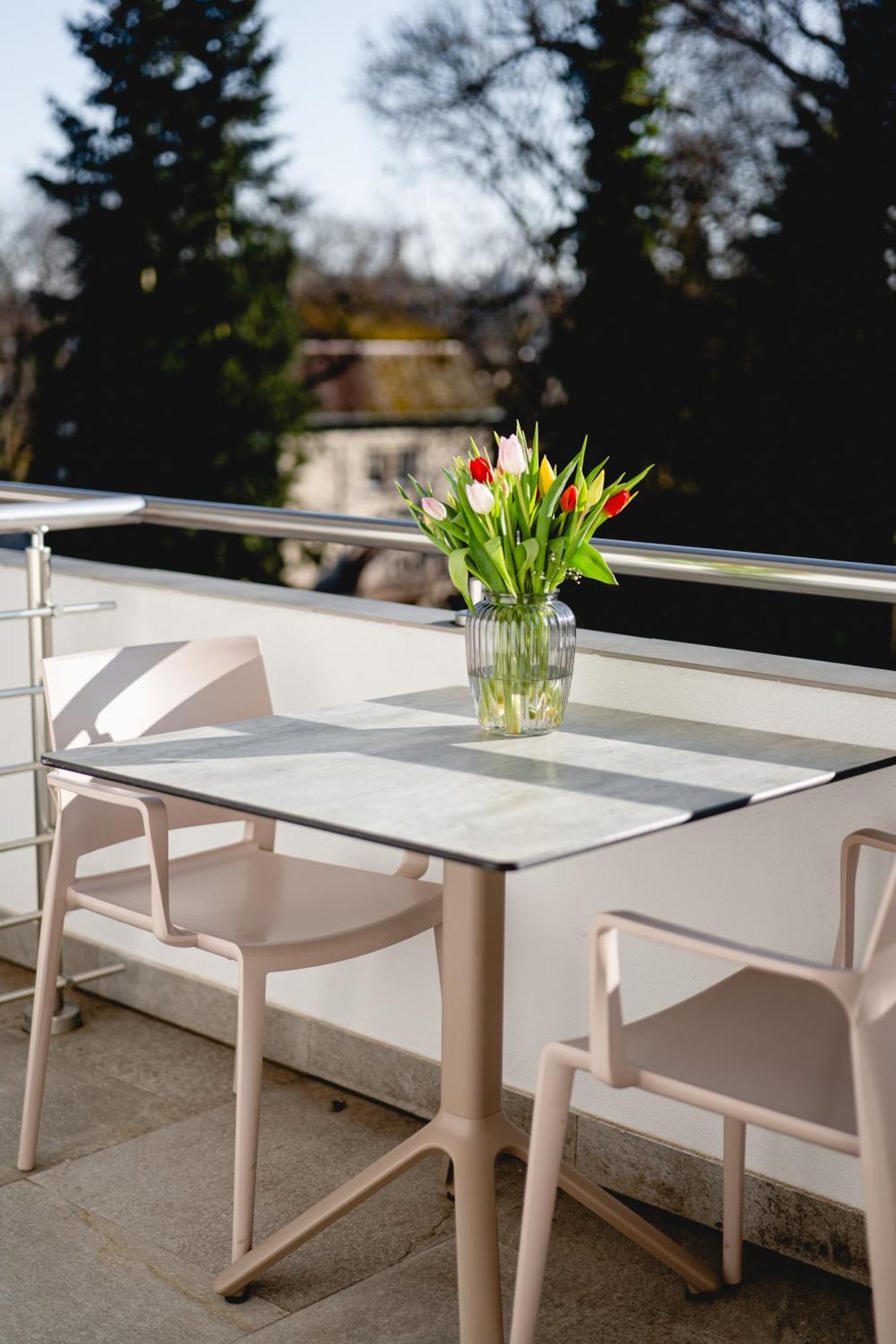 Hotel & Restaurant Knote Зинделфинген Екстериор снимка